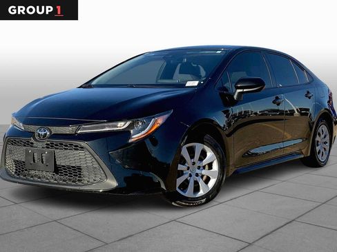 Used 2021 Toyota Corolla LE FWD image 1