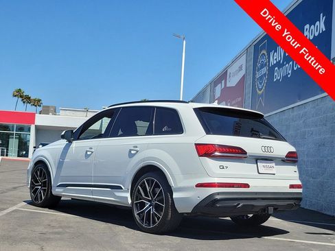 Used 2021 Audi Q7 3.0T Prestige w/ Prestige Package AWD/4WD image 2