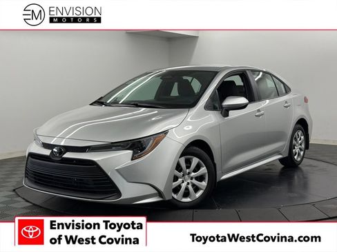 Used 2026 Toyota Corolla LE FWD image 1