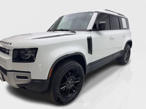 Used 2025 Land Rover Defender 110 S image 11