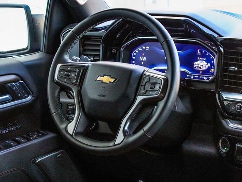 Used 2025 Chevrolet Silverado 1500 High Country AWD/4WD image 26