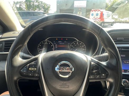 Used 2017 Nissan Maxima 3.5 SL FWD image 18