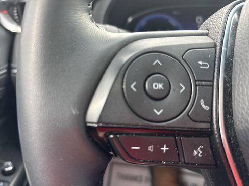 Used 2024 Toyota Venza Limited image 45