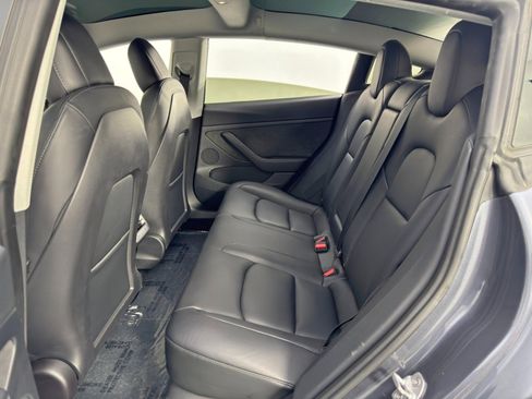Used 2023 Tesla Model 3 Standard Range image 39