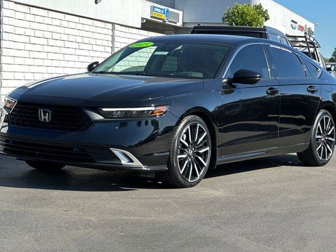 Used 2025 Honda Accord Touring image 8