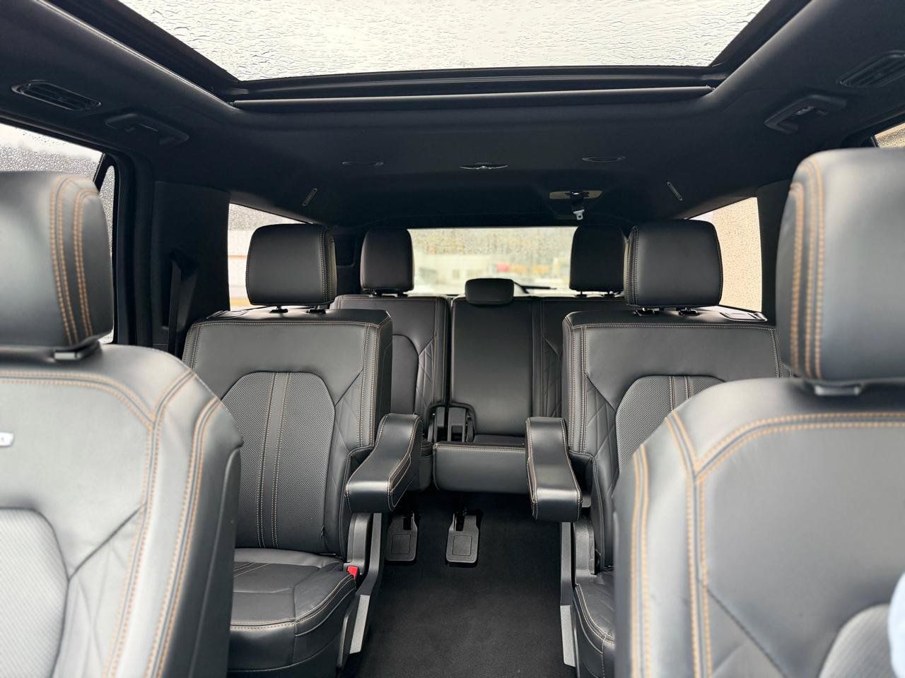 Used 2024 Ford Expedition Max Platinum AWD/4WD image 25