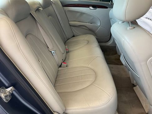 Used 2009 Buick Lucerne CXL w/ Driver Confidence Package FWD image 17