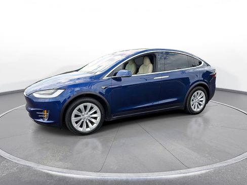Used 2020 Tesla Model X Long Range AWD/4WD image 4