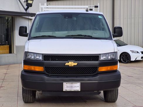 Used 2020 Chevrolet Express 3500 w/ Driver Convenience Package image 2