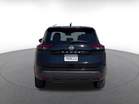 Used 2025 Nissan Rogue SV image 12