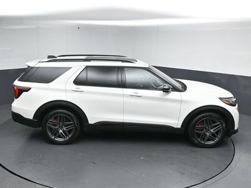 Certified 2025 Ford Explorer ST AWD/4WD image 54