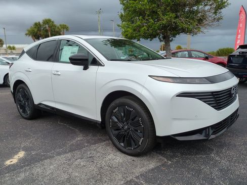 New 2026 Nissan Murano Platinum w/ Cargo Package AWD/4WD image 2