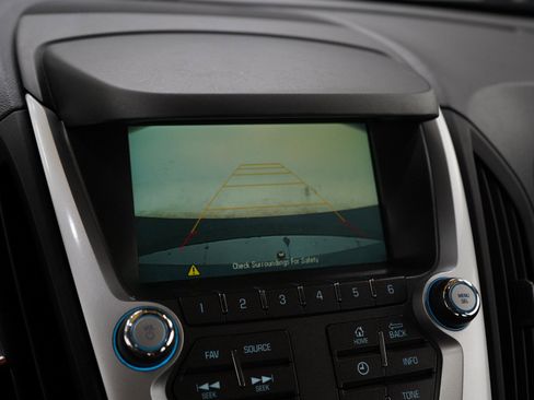 Used 2017 Chevrolet Equinox LS FWD image 21