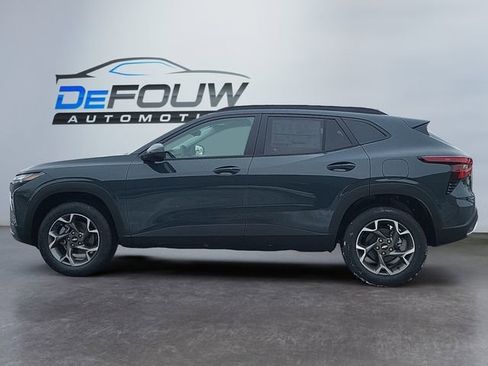 New 2026 Chevrolet Trax LT w/ Driver Confidence Package image 6