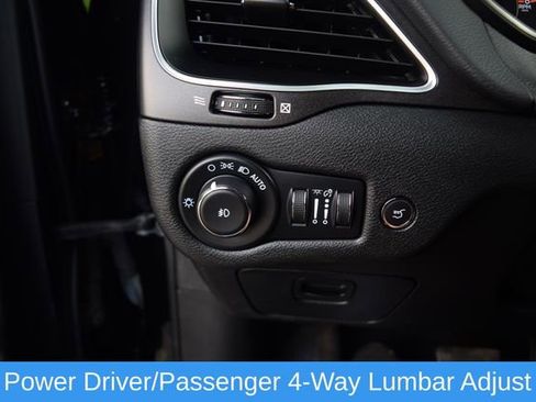 Used 2021 Jeep Cherokee Trailhawk w/ Technology Group AWD/4WD image 7