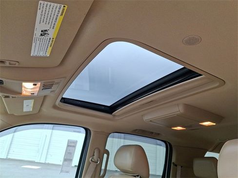 Used 2011 Chevrolet Suburban LTZ image 14