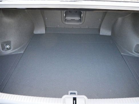 New 2025 Lexus ES 300h w/ Premium Package image 10