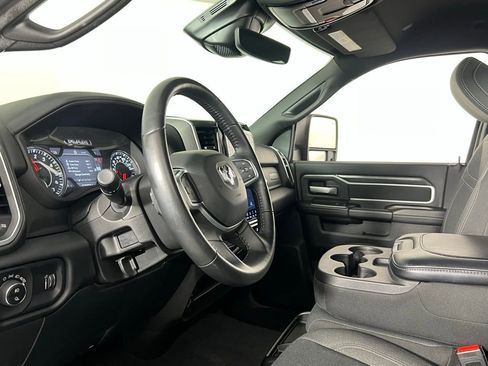 Used 2024 RAM 2500 Big Horn w/ Safety Group image 23