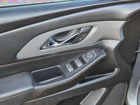 Certified 2021 Chevrolet Traverse LS w/ LPO, Blackout Package image 11