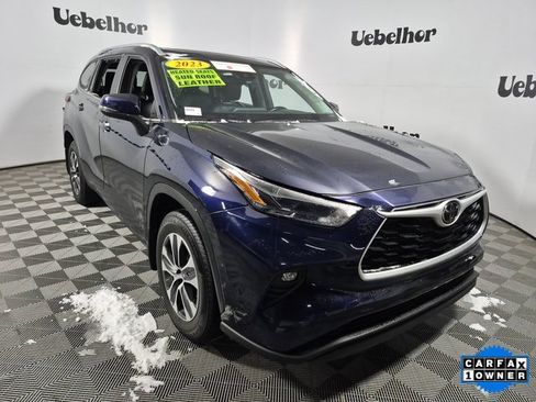 Used 2023 Toyota Highlander XLE image 1