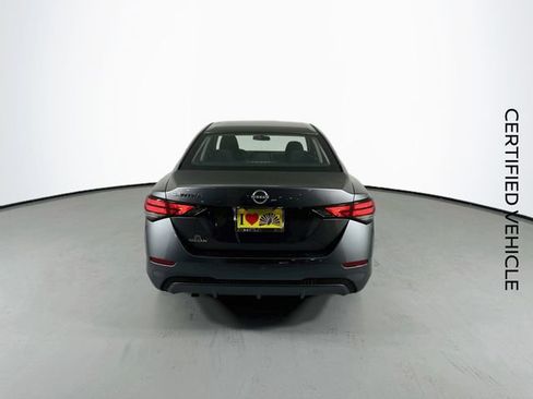 Certified 2025 Nissan Sentra S FWD image 8