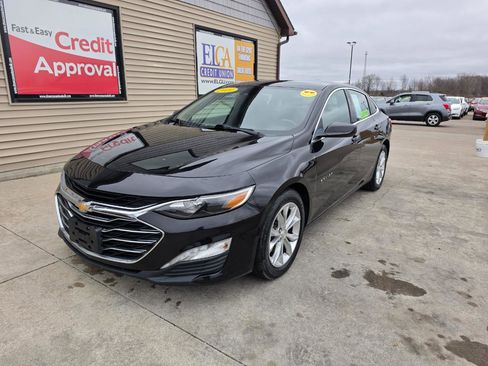 Used 2020 Chevrolet Malibu LT w/ Leather Package image 2