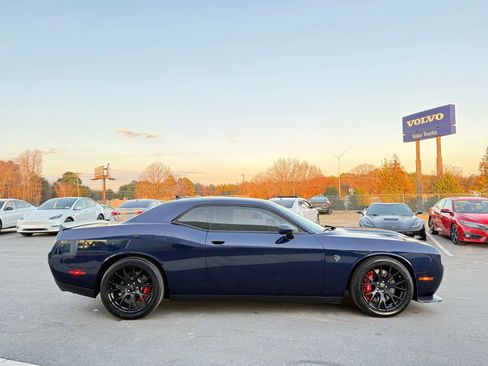 Used 2015 Dodge Challenger SRT Hellcat image 9