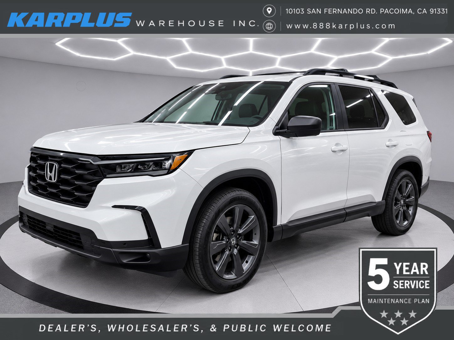 Used 2023 Honda Pilot Sport image 1