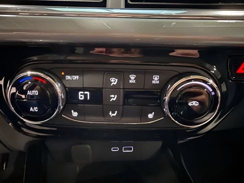 New 2026 Chevrolet Trax LT w/ Driver Confidence Package FWD image 20