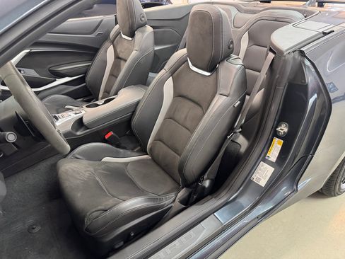 Used 2023 Chevrolet Camaro LT w/ RS Package image 10