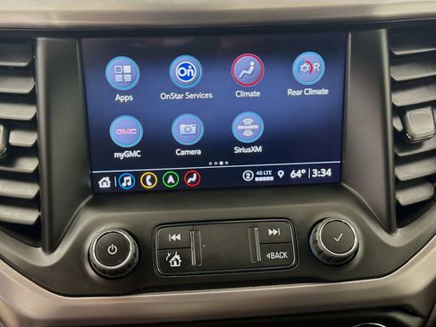 Used 2022 GMC Acadia AT4 w/ Technology Package AWD/4WD image 17