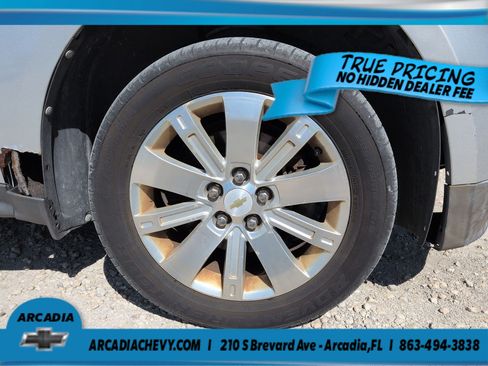 Used 2010 Chevrolet Equinox LT FWD image 11