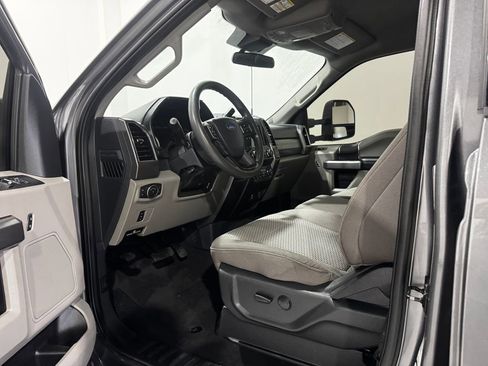 Used 2022 Ford F350 XLT w/ XLT Value Package AWD/4WD image 17