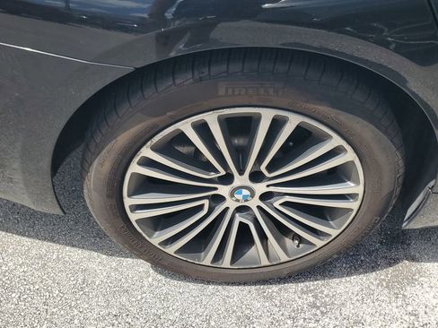 Used 2018 BMW 530i RWD image 10