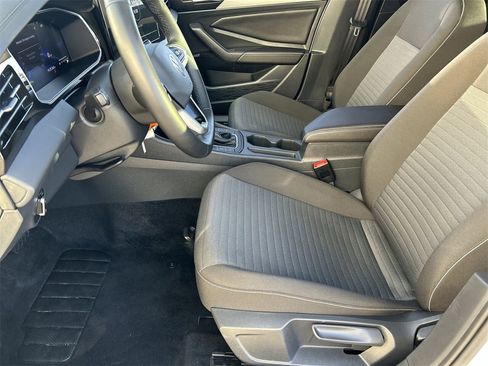 Certified 2025 Volkswagen Jetta S image 15