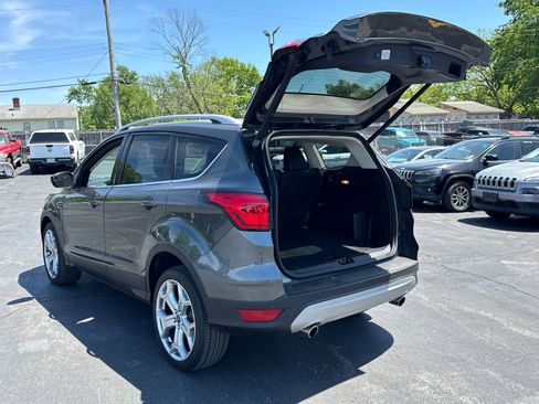 Used 2019 Ford Escape Titanium FWD image 18