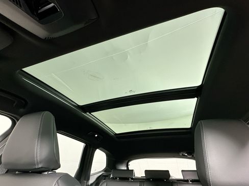 New 2026 BMW X1 xDrive28i w/ Technology Package image 21