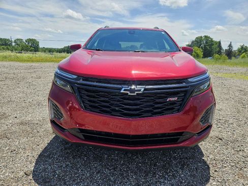 Used 2024 Chevrolet Equinox RS AWD/4WD image 2