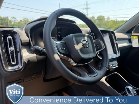 New 2026 Volvo XC40 B5 Plus w/ Protection Package Premier AWD/4WD image 12