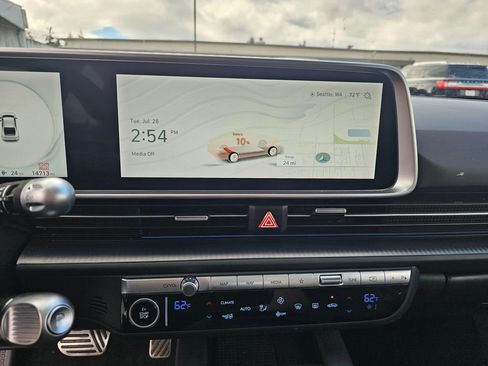 Used 2023 Hyundai Ioniq 6 Limited AWD/4WD image 26