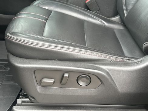 Certified 2021 Chevrolet Tahoe RST RWD image 16