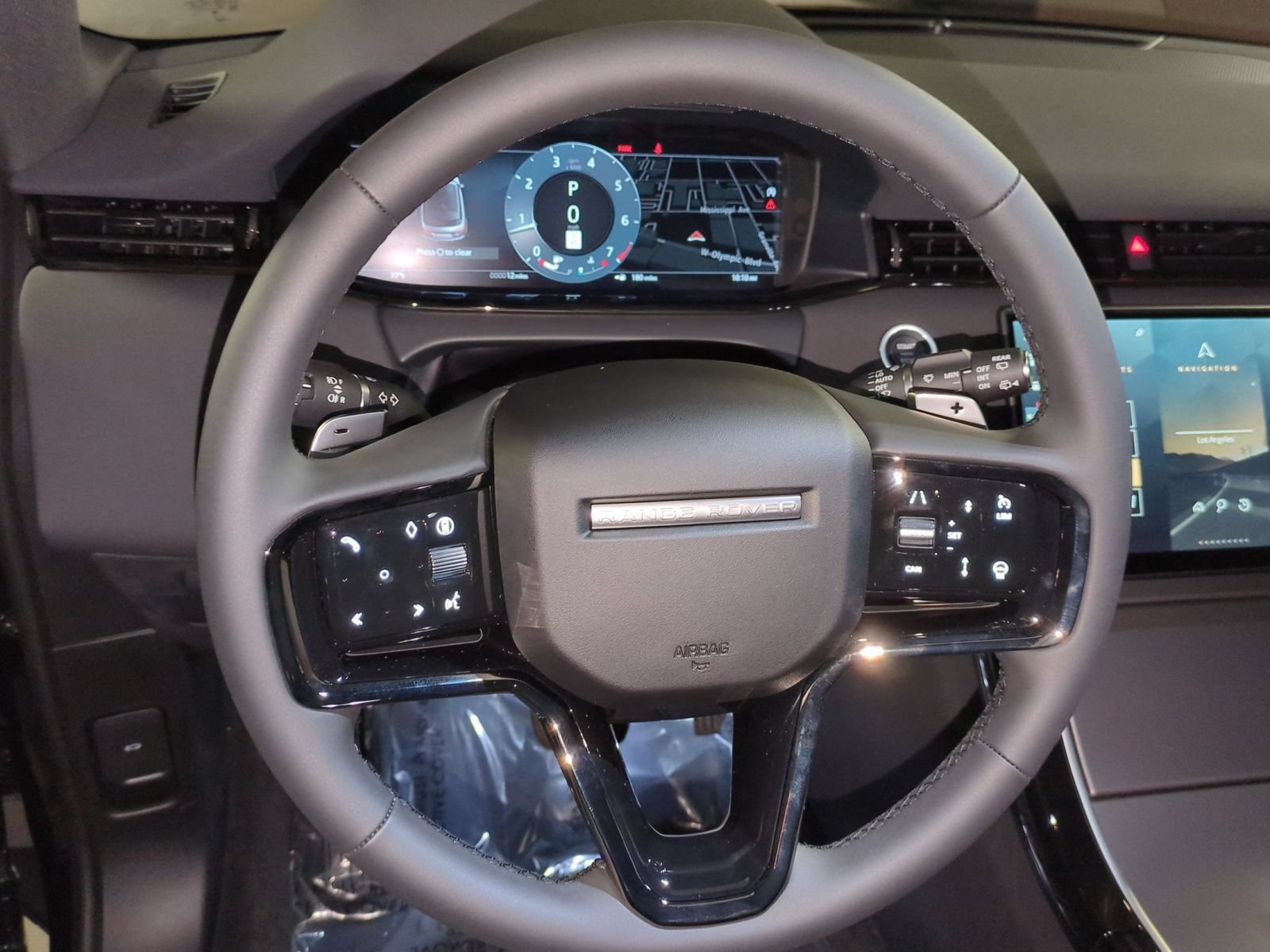 New 2026 Land Rover Range Rover Evoque S AWD/4WD image 17