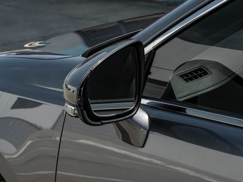 Used 2014 Lexus ES 300h w/ Luxury Package w/Bamboo Trim FWD image 37