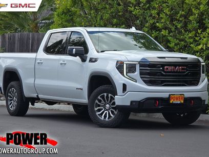Used 2022 GMC Sierra 1500 AT4 w/ AT4 Preferred Package