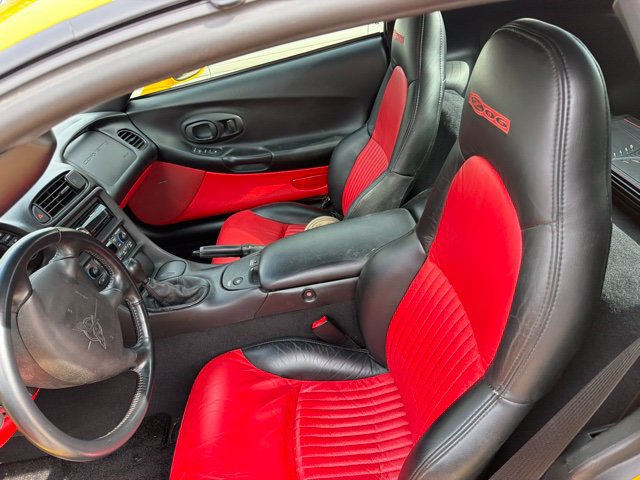 Used 2003 Chevrolet Corvette Z06 w/ Memory Package, 3 Drivers RWD image 3