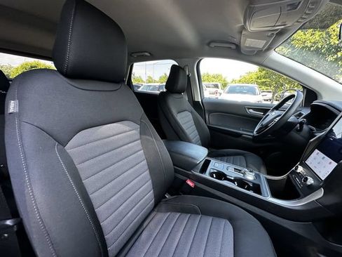 Certified 2023 Ford Edge SE w/ Black Appearance Package AWD/4WD image 35