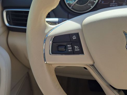 Used 2022 Maserati Levante GT image 21