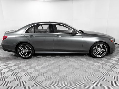 Used 2019 Mercedes-Benz E 450 4MATIC Sedan image 8