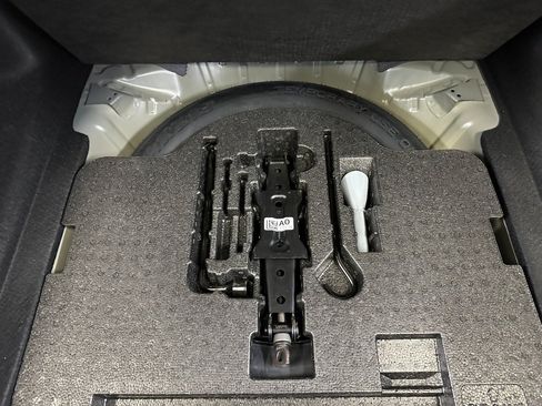Used 2024 Honda Accord EX image 23