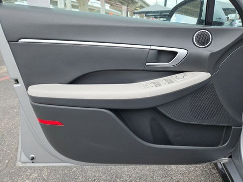 Used 2025 Hyundai Sonata SEL FWD image 14